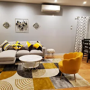 Located 10 Minutes From Jfk Airport United States
